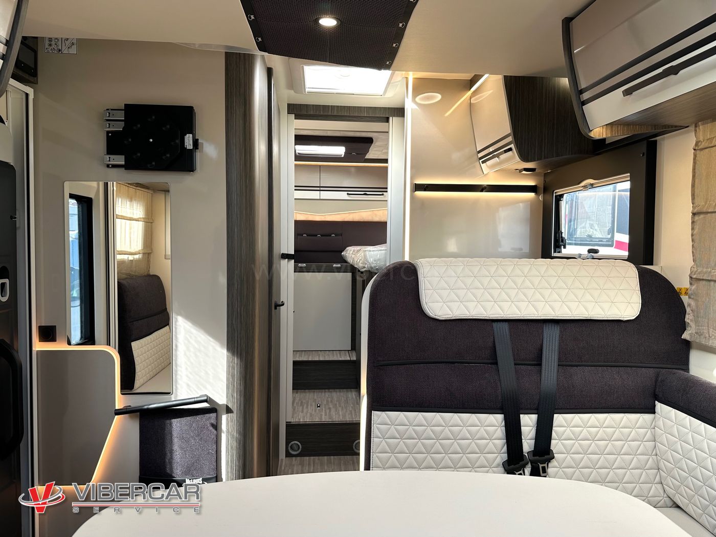 Mc4 865- semintegrale con maxi garage - letti gemelli e matrimoniale basculante